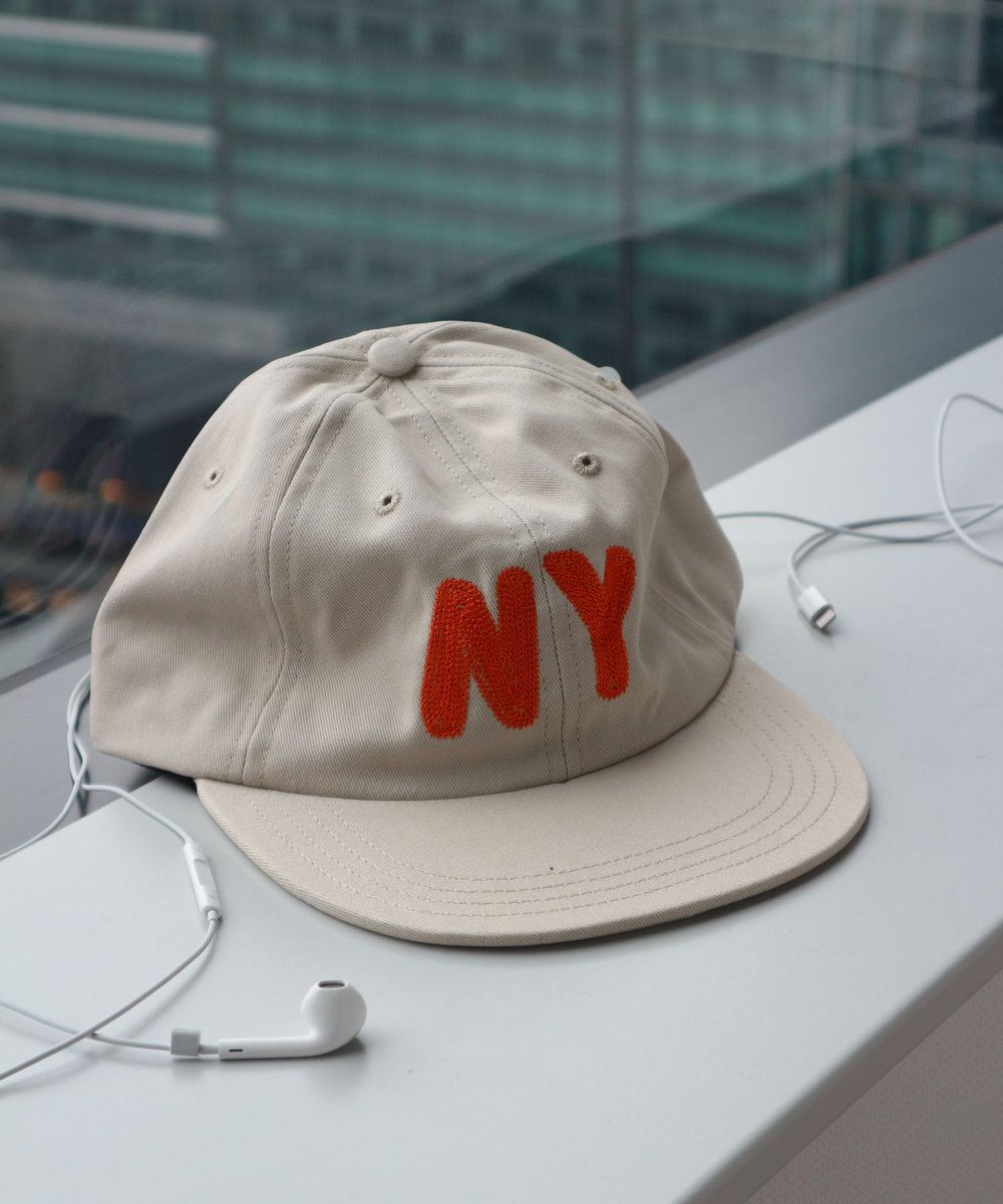 RAGEBLUEpress's tweet photo. 【COOPERS TOWN】ベースボールキャップ🧢

RAGEBLUE別注の特別なクーパーズタウンのキャップ✨

ロゴ刺繍がPOPなデザインとカラーで
レイジブルーにしかないアイテムに🔥

➡https://t.co/CgMWUksq7Y

#rageblue #別注 #cooperstown #madeinUSA https://t.co/tc6ujnsbYt