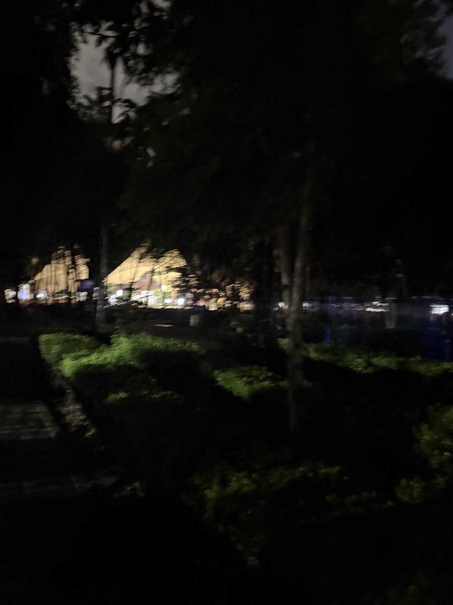 Antho__'s tweet photo. @BJAlcaldia hola! El parque de la colonia Alamos (Jardín Santiago Xicoténcatl) lleva más de una semana sin iluminación. ¿Nos pueden ayudar? https://t.co/Hf7BAhteEz