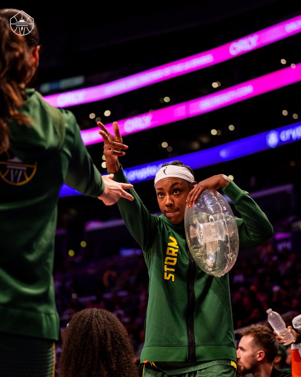 seattlestorm's tweet photo. https://t.co/be4CluWPky