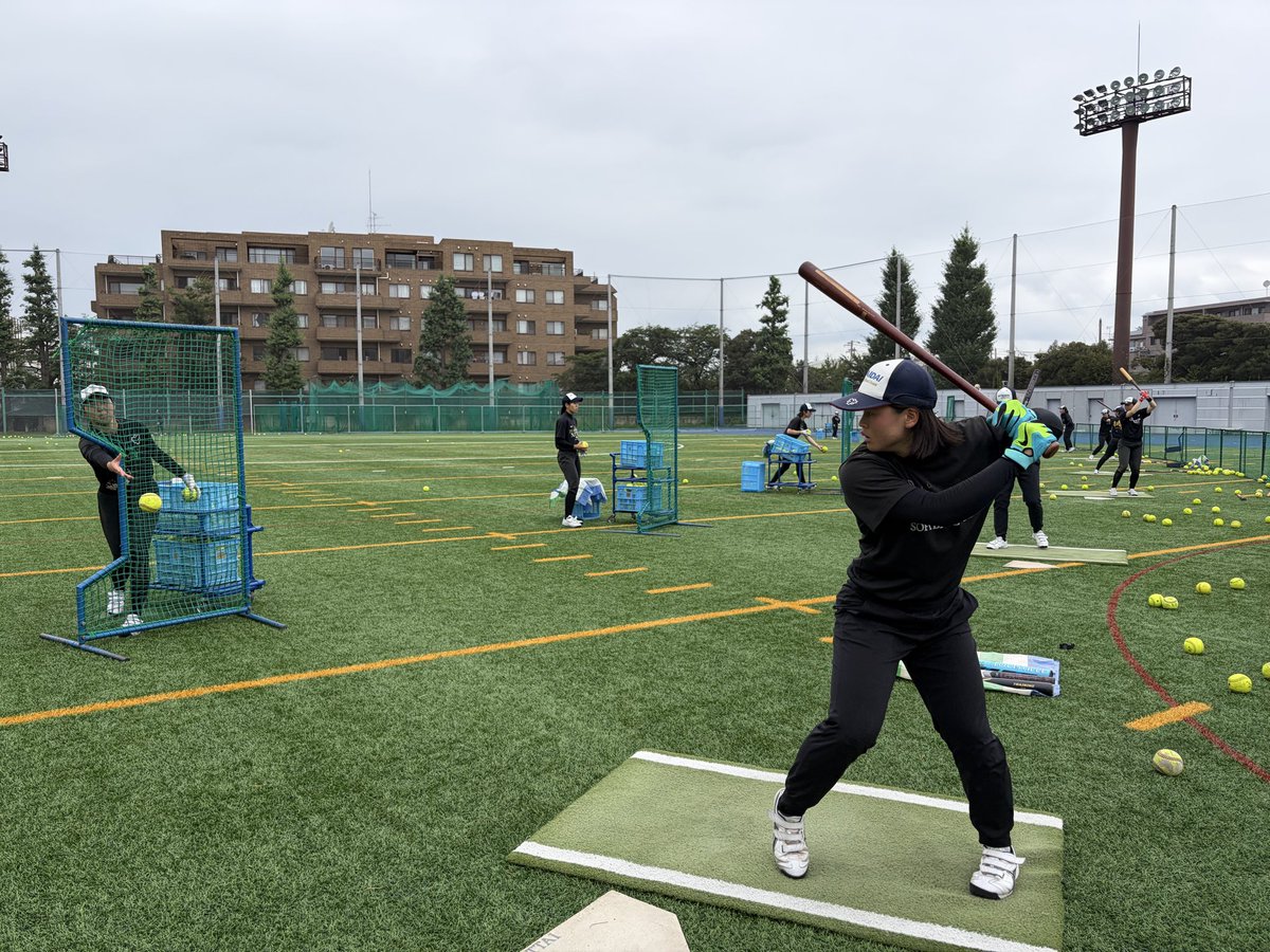nssu_softball's tweet photo. 教育実習、教員採用試験などから4年生が戻ってきました。ギアを上げて調整しております。
#日体大ソフトボール
#日体大
#教育実習
#教員採用試験
#学生スポーツ https://t.co/J3dtXUvJuu