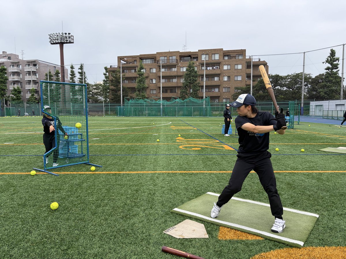 nssu_softball's tweet photo. 教育実習、教員採用試験などから4年生が戻ってきました。ギアを上げて調整しております。
#日体大ソフトボール
#日体大
#教育実習
#教員採用試験
#学生スポーツ https://t.co/J3dtXUvJuu