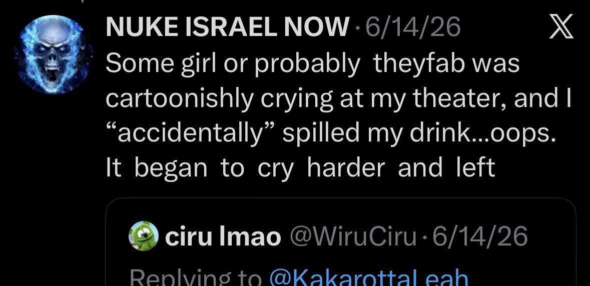 Skillet01d's tweet photo. @PUSSYMONSTA124 ew get out of my comments transphobe https://t.co/MOVBhGZrKb