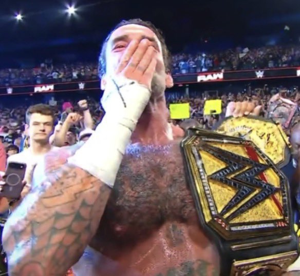 𝑘𝑒𝑙𝑠 ✮ PUNK IS WWE CHAMPION!!! tweet media