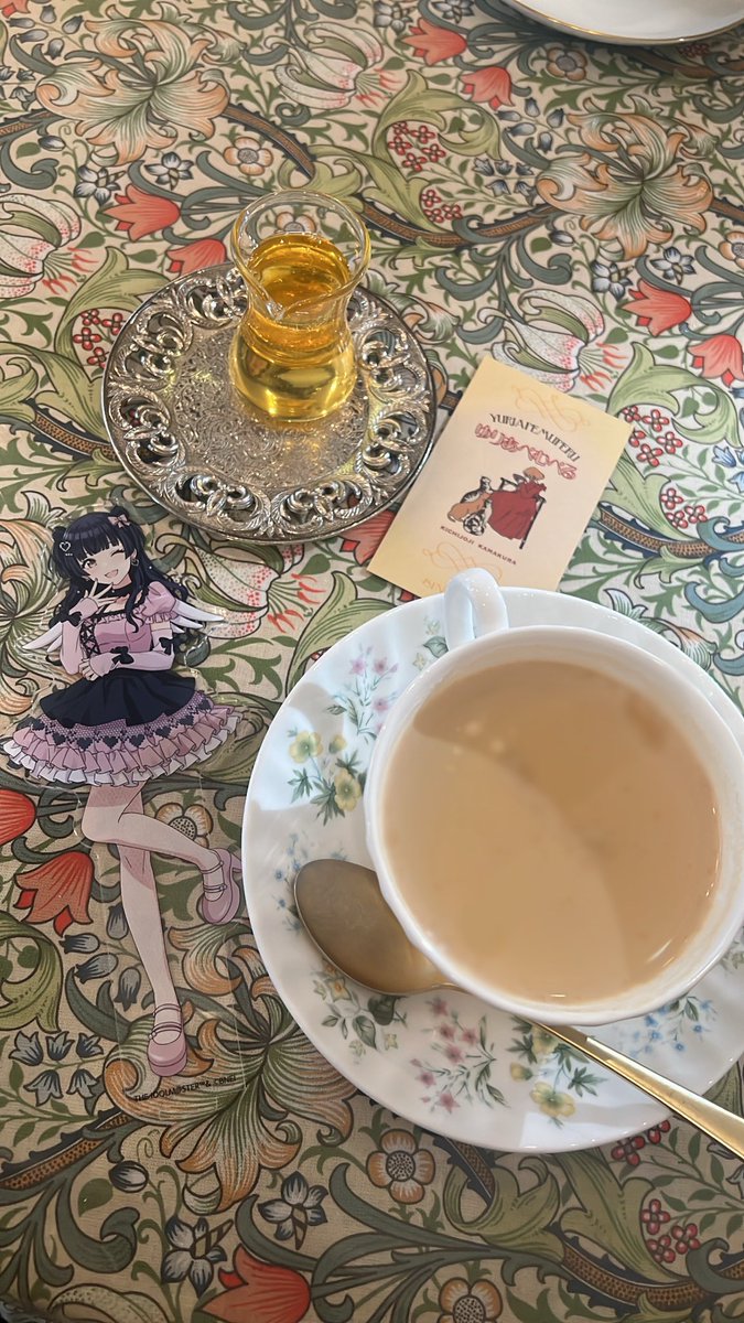 ___f12O4___a's tweet photo. コラボカフェとかわいいカフェに行きました☕️ https://t.co/KyR24G9ZU6