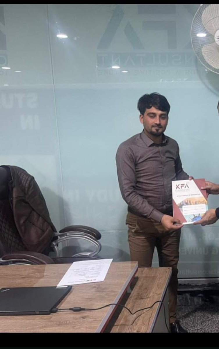 DaudKhan1722860's tweet photo. Every day that passes without arrest of KFA Consultant owners:        family stays in debt.Another dream stays broken.Another Another criminal walks free @FIA_Agency @MOIOfficialPak @PakPMO How many more days? Pls intervene, Arrest them @NABOfficialPK #KFAConsultantFraud https://t.co/9QLCGHMqbp
