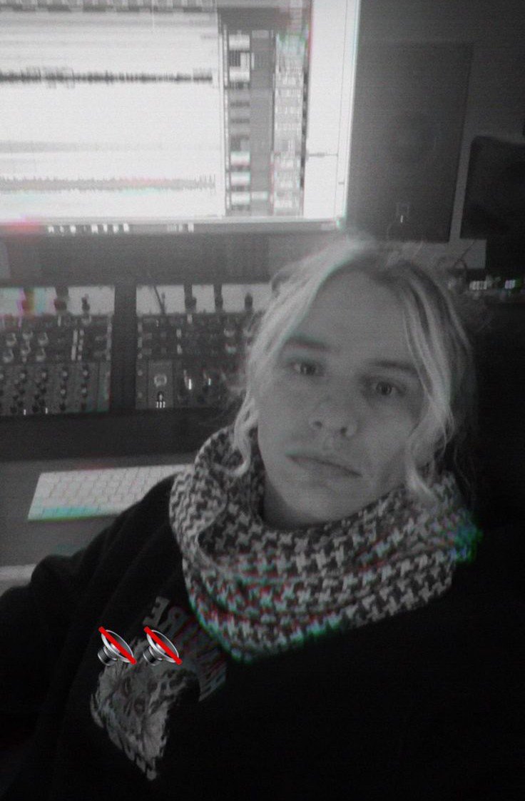 beli🧉ESCUCHÓ SUBE SUBE EN VIVO 17/04 tweet media