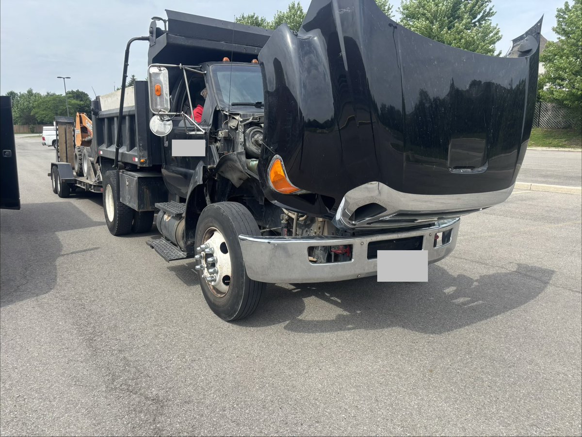 HRPSCMV's tweet photo. Another paving crew stopped and inspected today in @townofoakville 

-licence plates that didn’t belong to trailer
-different company names on either side of truck
-expired annual inspection/Val tag
-insecure load
-no rear turn signals
-improper pre trip

Multiple charges &amp; OOS https://t.co/7KUW2wJEF2