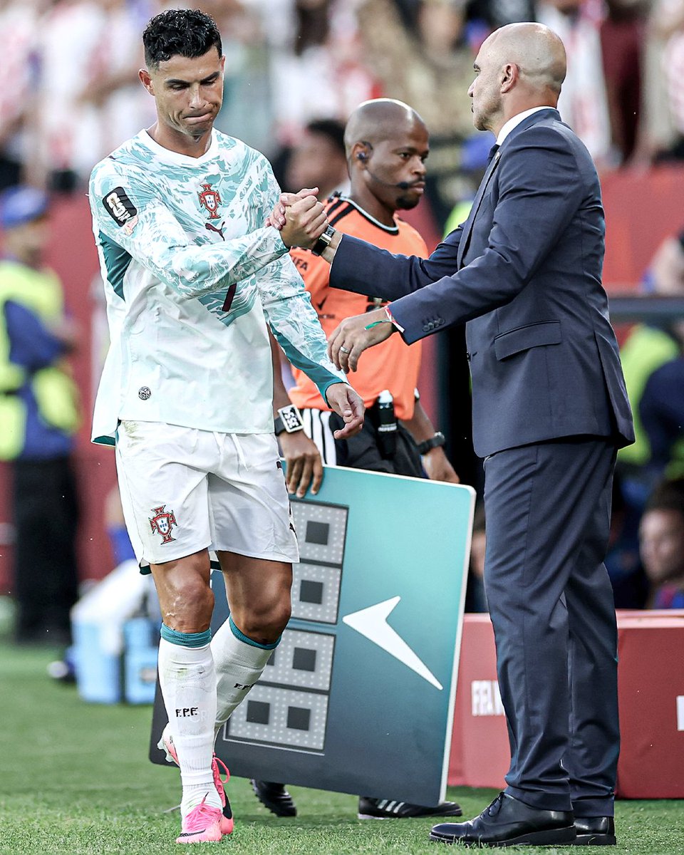 ESPNFC's tweet photo. Roberto Martínez said in his postmatch press conference that this was his final game as Portugal manager.

Despite managing a couple of the most talented generations in world football with Belgium and Portugal, Martínez leaves with just one international trophy. https://t.co/s5UxpJ0zMQ