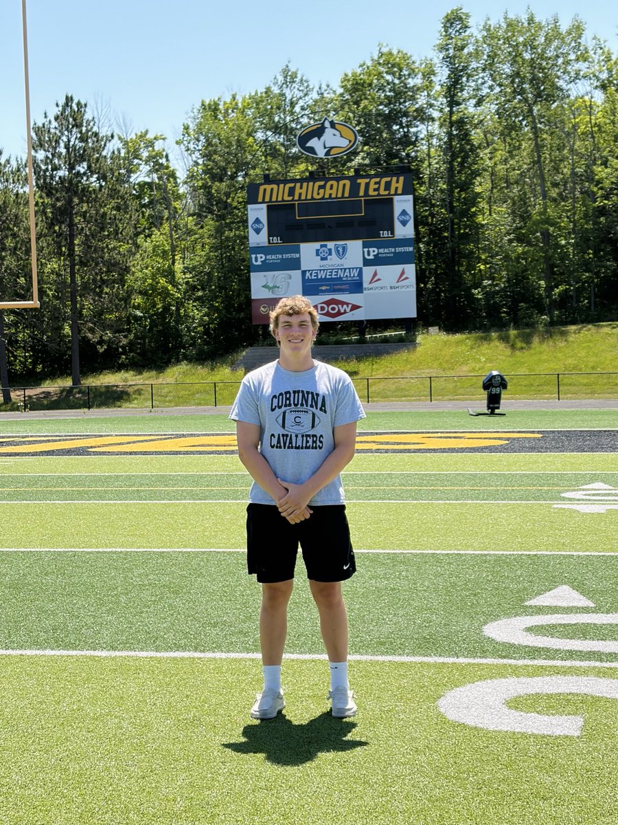 rugerzeeman's tweet photo. After a great visit up to Houghton, and amazing conversations with @DanMettlach @CoachThomas90 @J_Daniels74 @JoshByers05. I’m blessed to announce my verbal commitment to Michigan Tech University to continue my football and academic career. Go Huskies!
@MTUFB https://t.co/bcRwoVnPrO