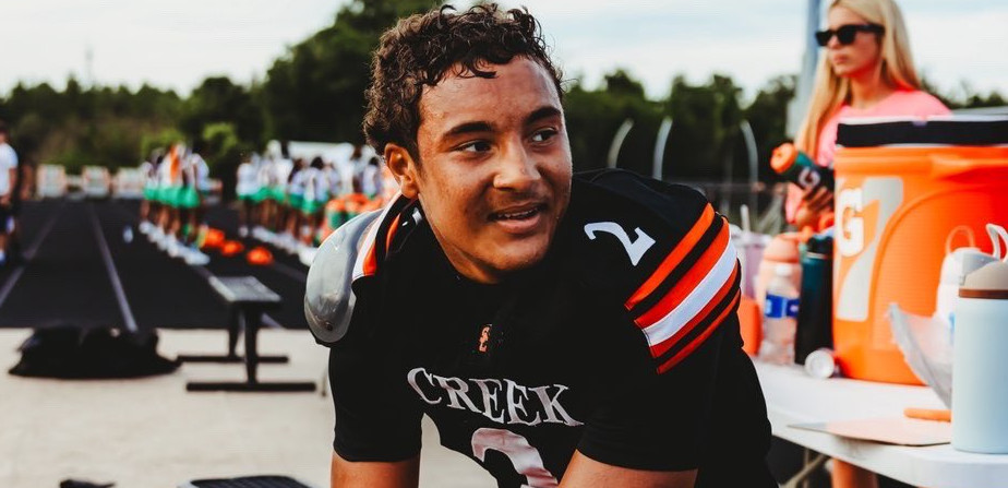 FLPrepVarsity's tweet photo. Q&amp;A with Spruce Creek nickel/outside linebacker Baron Kocchi
https://t.co/Kb4m5lULlx

@8aron_ https://t.co/Eyt6g06E3P