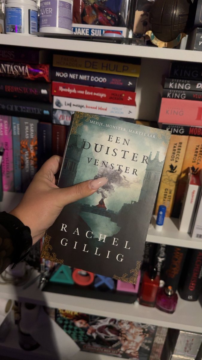 ghostkiruko's tweet photo. I’m to stressed to game, so I read 2 books this week 😂

#adarkwindow #rachelgillig #hollyjackson https://t.co/G00u1jdVy5
