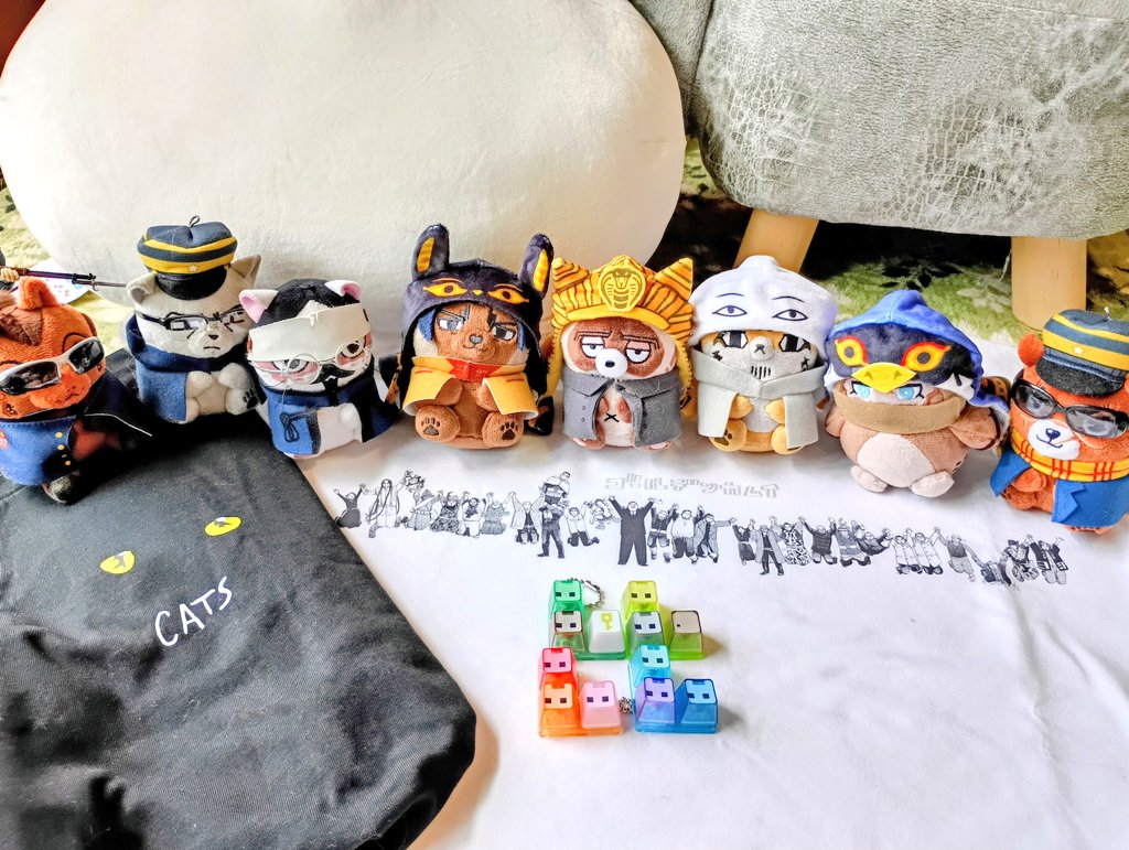 sanchan_mix's tweet photo. ユニクロでTシャツゲット！CATSもあった！
🥯🍴🍖焼肉キングともっちゅりん狩りだぜ
通院中の頑張ってる猫ちゃん。今度はエイだけじゃなくお魚も🐟
#フォゼ尾といっしょ #おいしれんぼ https://t.co/GBN4iHhzrT