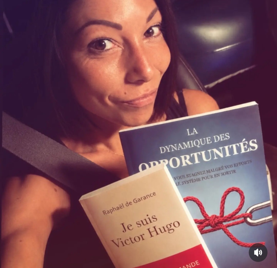 RdeGarance's tweet photo. @amandineechaubard et son Copilote et amoureux @stanislas.gisonda en direction du sud avec "Je suis Victor Hugo" et l'ouvrage qu'ils viennent de publier  !  bravo !

#surlaroute #littérature #ladynamiquedesopportunités #livres #surlaroutedesvacances https://t.co/lGlqwnUWxw