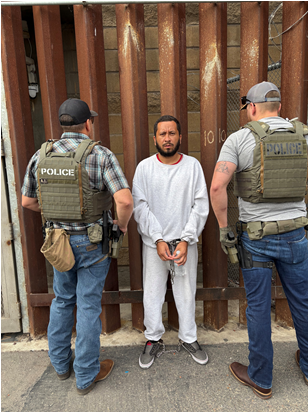 EROSanFrancisco's tweet photo. ICE San Francisco turned criminal alien Cesar Alexander Rincon-Cardenas, 35, over to Mexican authorities at the border. Rincon-Cardenas has convictions in California for robbery and corporal injury to a spouse/cohabitant. He has an arrest warrant in Mexico for domestic violence. https://t.co/p9rItHgTJ1