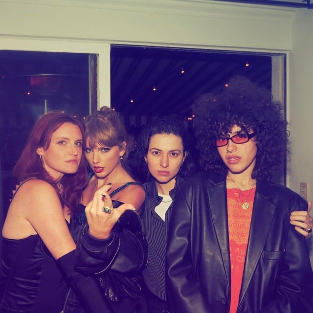 DaughtrFr0mHell's tweet photo. they wanna say taylor changed but all these people came to her wedding 🤷🏼‍♀️🕺🏼🪩 https://t.co/w9ji5OMvb6