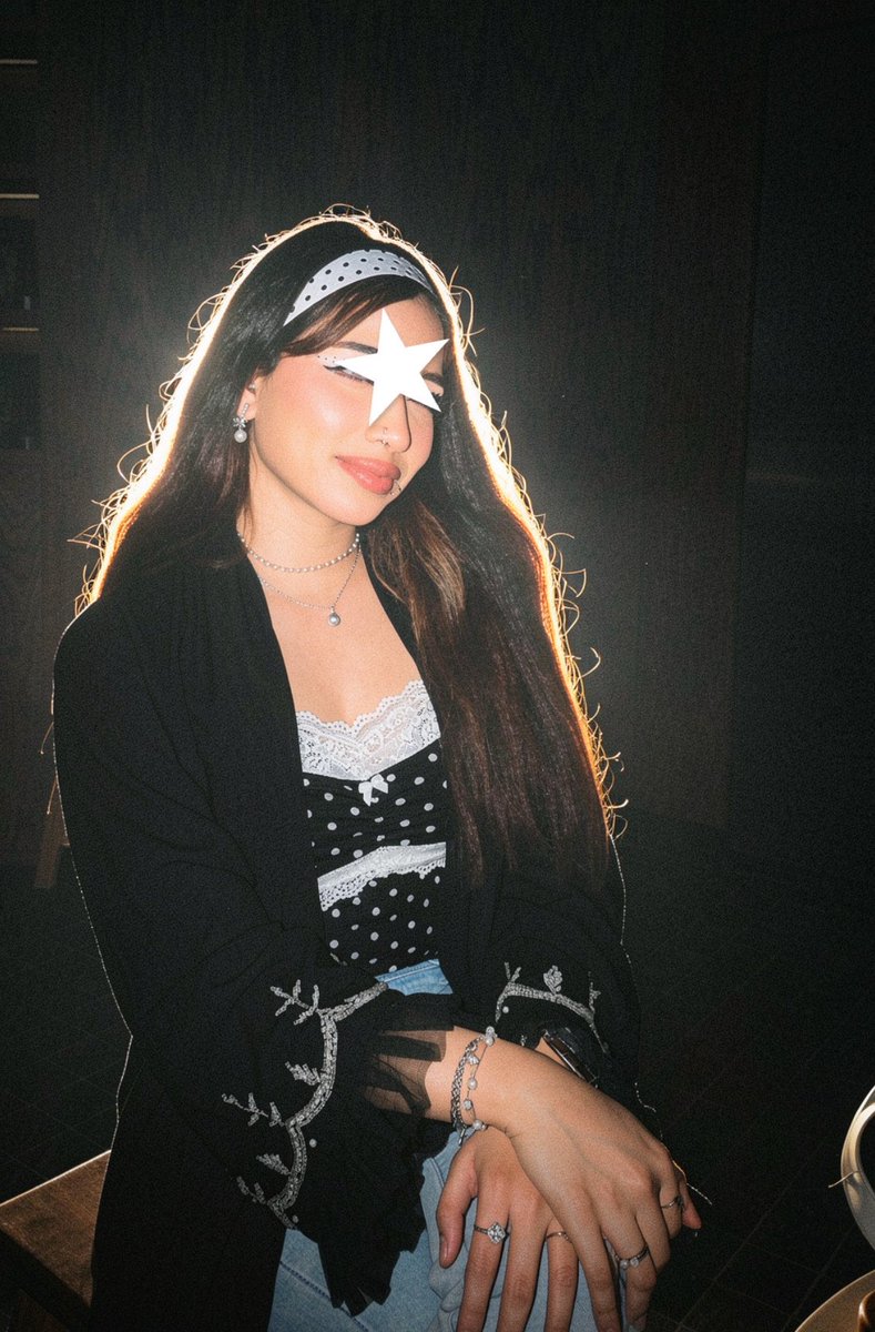 Stars1sky's tweet photo. Obsessed with ✧ #polka ✧ https://t.co/cs9NnX3u7R