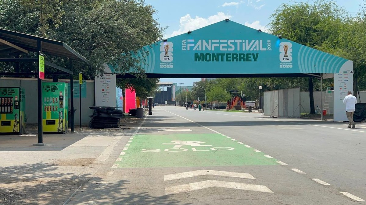 info7mty's tweet photo. 😔 Con la eliminación de México de la Copa Mundial de la FIFA 2026, la fiesta en Monterrey se agüitó y las sedes regias ahora lucen vacías.

https://t.co/7AKVZUq1M1 https://t.co/RmYXIuvXNQ