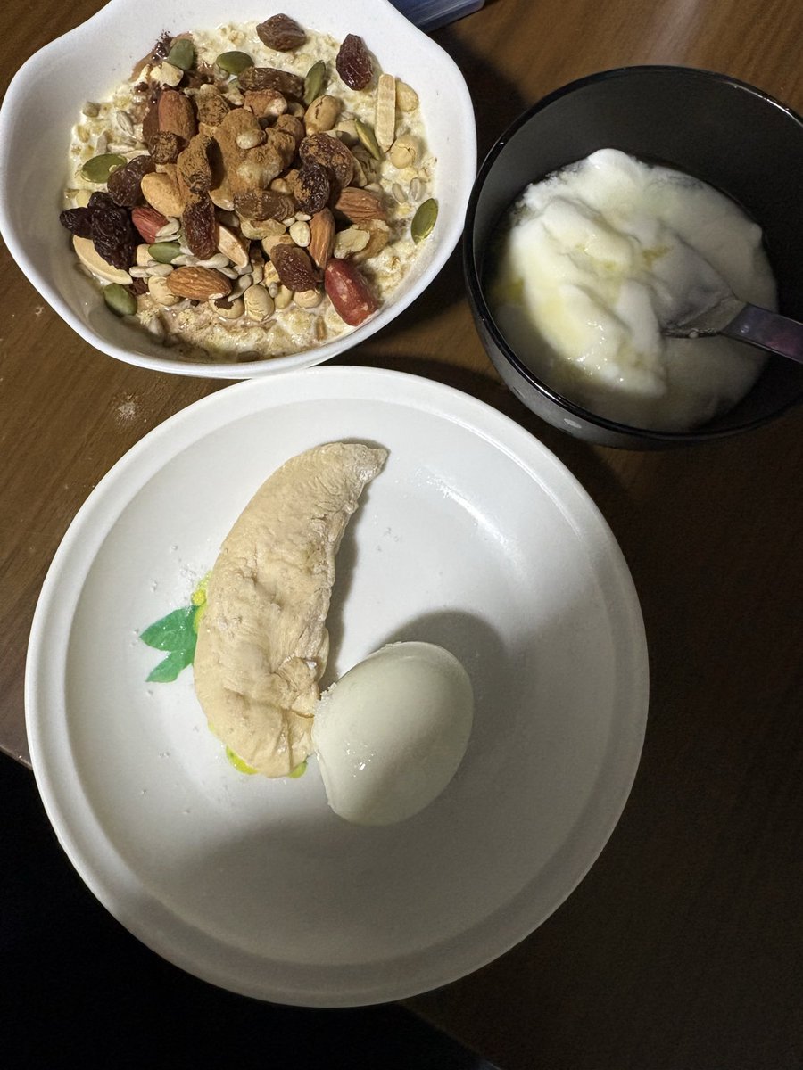 izo_kintore's tweet photo. おはようございます
ほんのり右足親指の付け根も痛い気がする…

何時になったら走れんのよ😂 https://t.co/vSp291lCcH