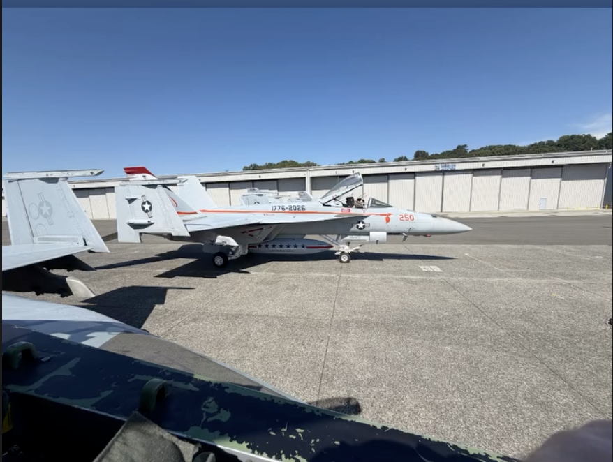 SFJET147's tweet photo. US NAVY F/A-18 Super Hornets will be conducting the flyover over the USA vs Belgium game today
VFA-146 Blue Diamonds &amp; VFA-94 Mighty Shrikes https://t.co/XftkIpMiTW