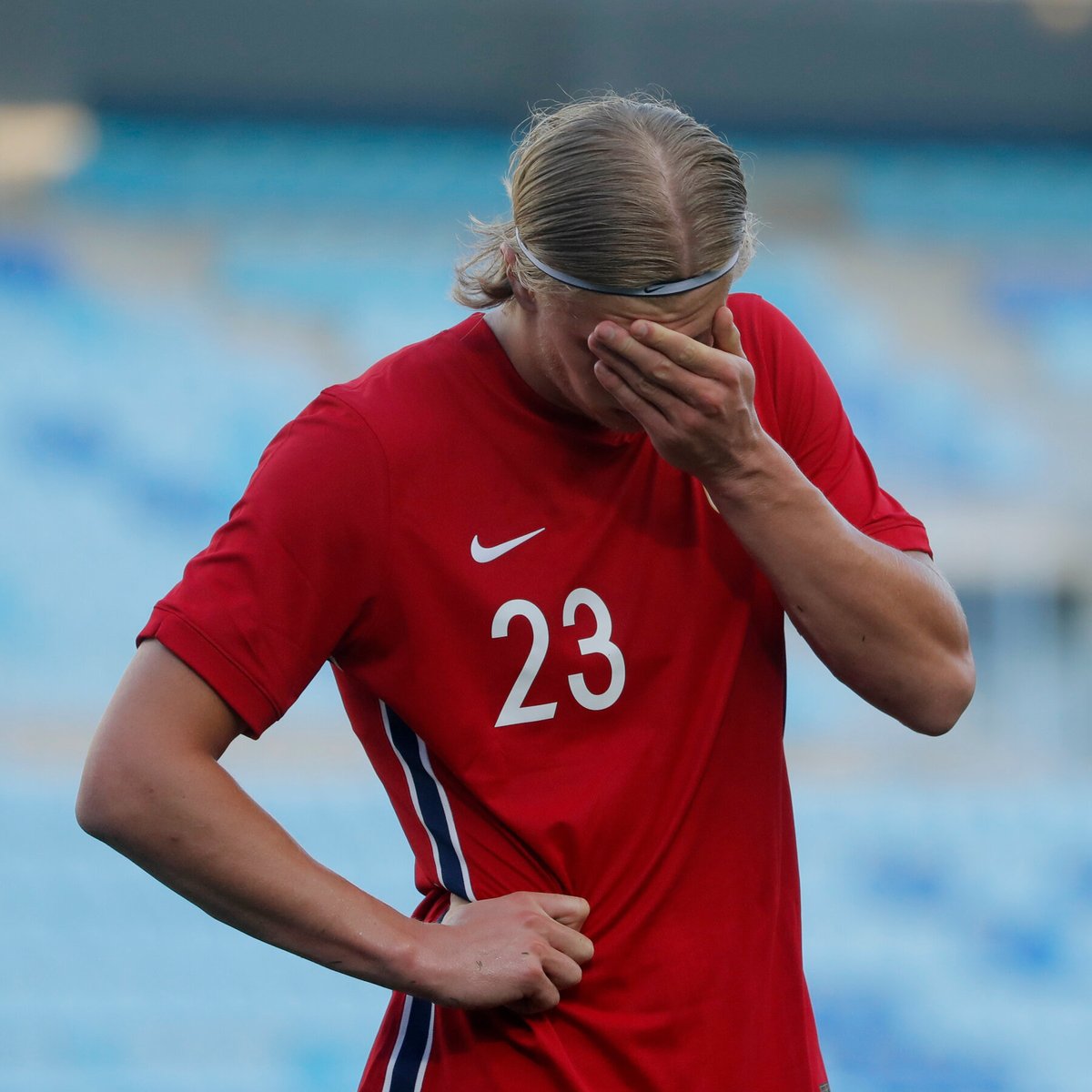 NoodleHairCR7's tweet photo. Erling Haaland has never qualified for Euros, 0 Goals in Euros

But he has 7 Goals in World Cup

Proof Euros are harder than World Cup. https://t.co/yfNCmjt2mR