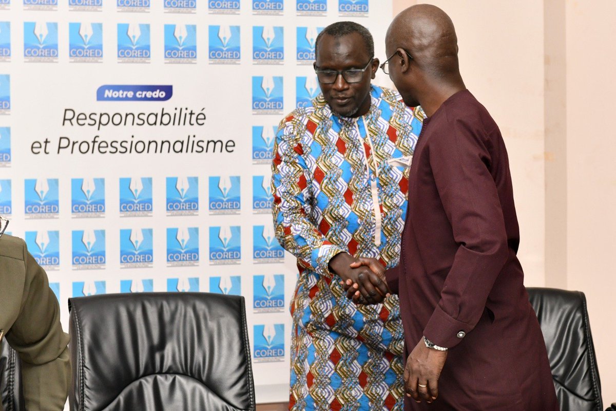 Mcri221's tweet photo. Régulation des médias : le Ministre appelle à une adaptation aux défis du numérique
Le Ministre de la Communication, Dr Bacary Sarr, a appelé le CORED à faire évoluer son système d'autorégulation pour mieux répondre aux mutations rapides de l'écosystème numérique. https://t.co/HP2ZZvQ8xX