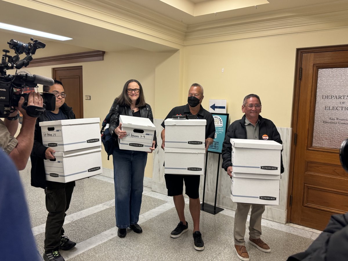 MHurabiell's tweet photo. Compromise on the Great Highway petitions, arriving at the Department of elections!

congratulations and appreciation to all of the volunteers and team members who made this happen! https://t.co/R8bHsxxiY9
