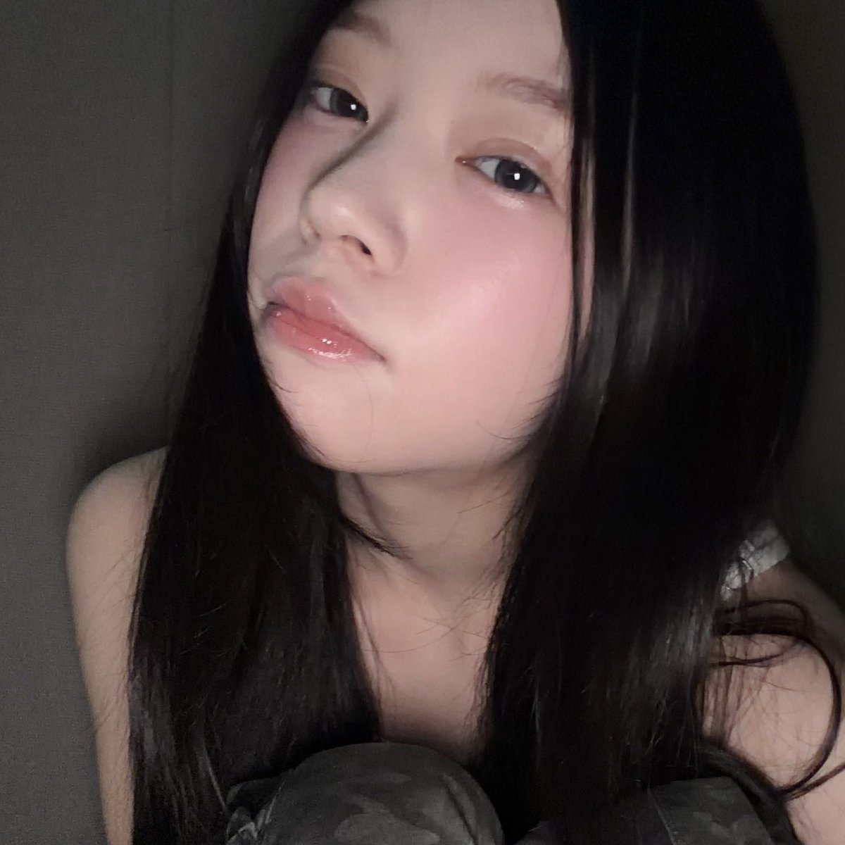 mokaface1008's tweet photo. #ILLIT #아일릿 #MOKA #모카 #モカ https://t.co/SuUdmmTzIB