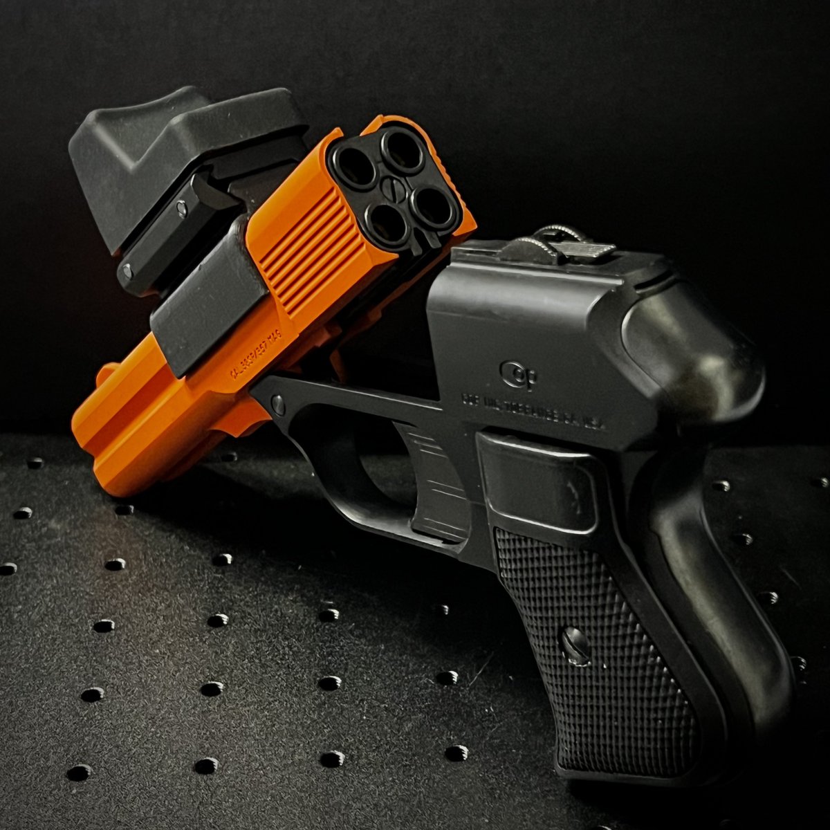 ACT_Airsoft_PC's tweet photo. COP357用 20mmレイルアダプター
「COP357にドットサイトを載せたい!」
そんな願いを叶えるためのレイルアダプターです。
ショート、ロング両対応
正直、狙った場所には当たりません🤣
でも、COP357にマイクロサイトが載る。
それだけでロマンがあります😁
#COP357 #エアガン #トイガン #3Dプリント #カスタムパーツ #ACT_Airsoft_PC #ACTacticalParts