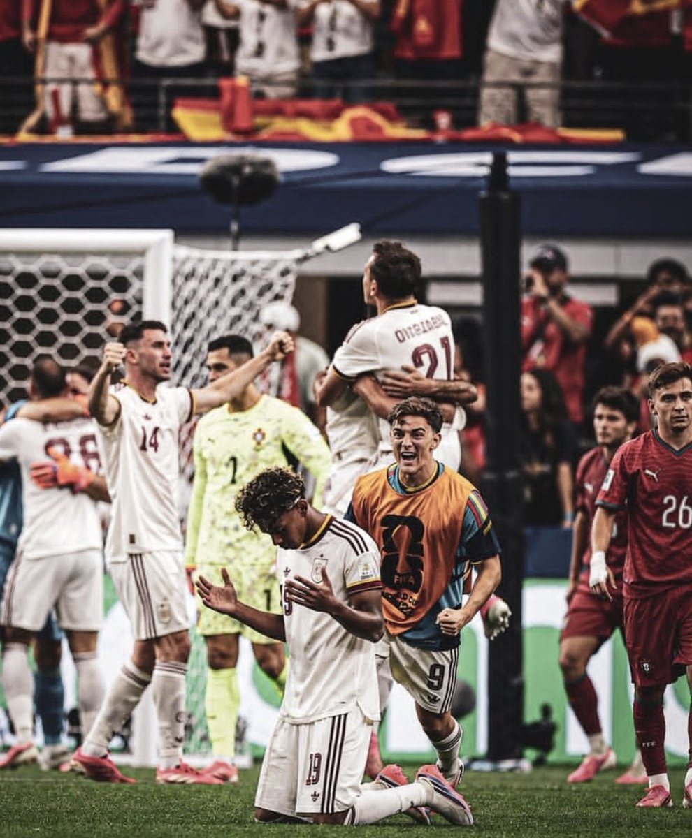 yoncemessi's tweet photo. Gavi correndo direto pra ele ❤️ https://t.co/nuA0e97rmh