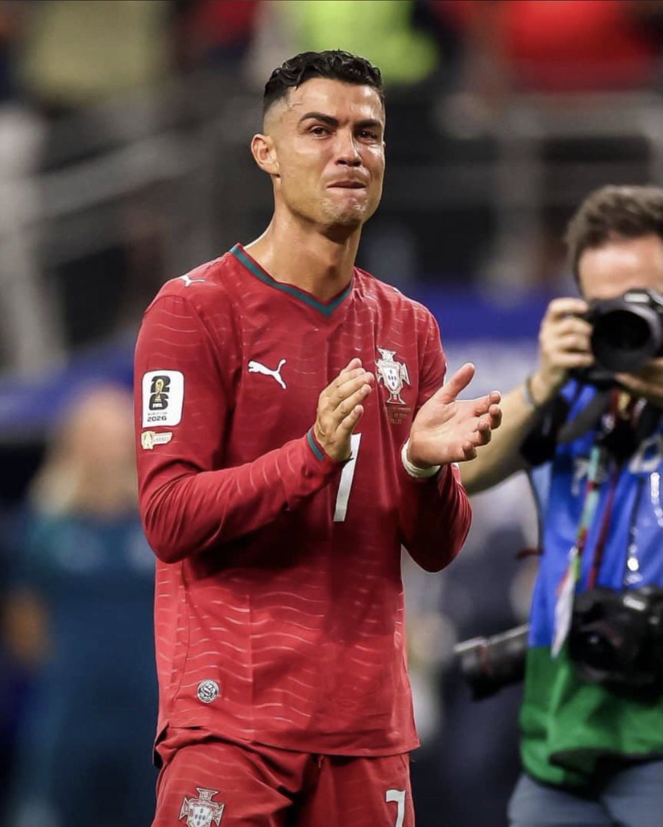 Biqemellow's tweet photo. Football rivalry aside... seeing Cristiano Ronaldo walk off in tears broke my heart. Legends aren't remembered only by trophies, but by the memories they gave us. https://t.co/YrG5gyyyNA