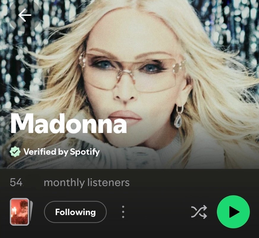 VaelisFox's tweet photo. just discovered this upcoming teen female artist...y'all should check her music out. she deserves recognition https://t.co/6EToO6juGJ