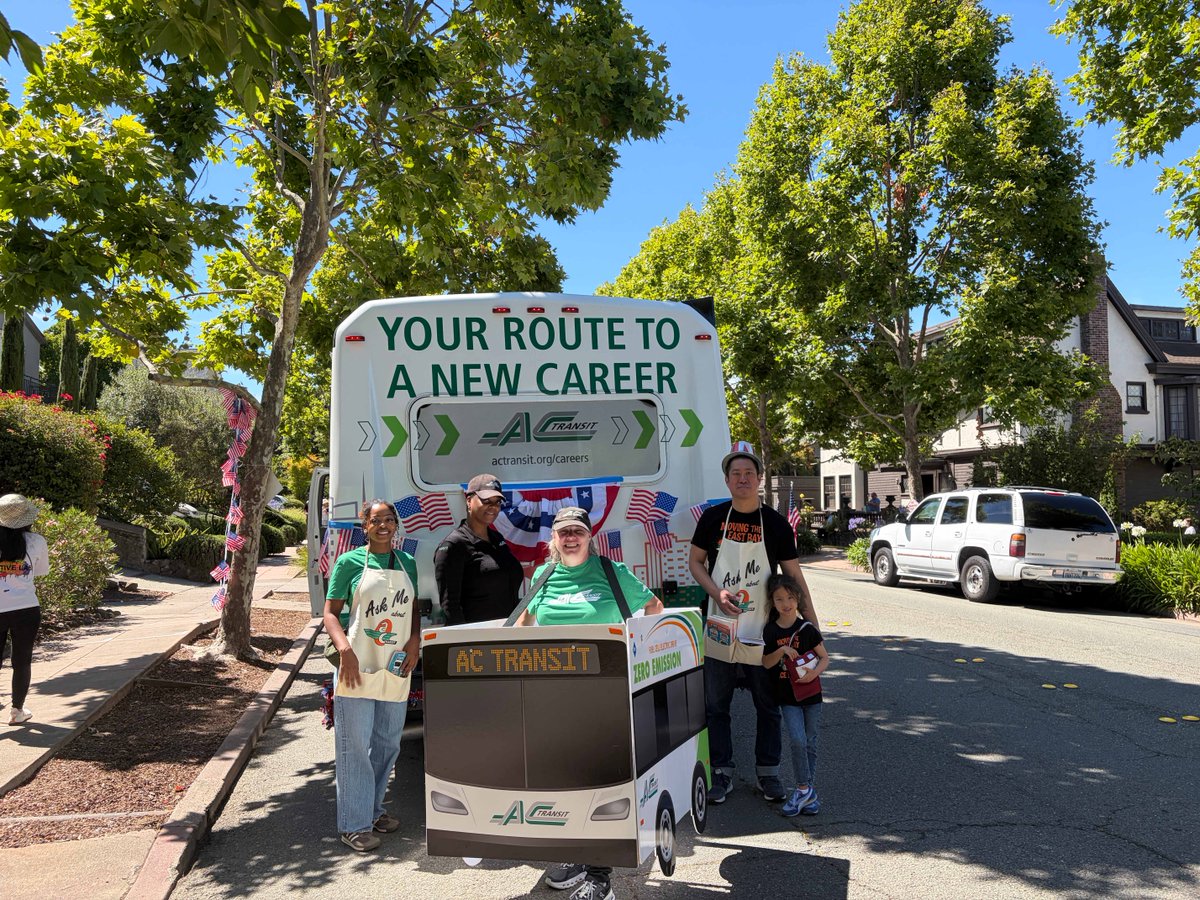 rideact's tweet photo. 🇺🇸🚍 We had an amazing time celebrating Independence Day across the East Bay this past Saturday! 

From Alameda, El Cerrito, Fremont, to Piedmont, thank you for welcoming our teams into your 4th of July celebrations! https://t.co/sFM78beISP