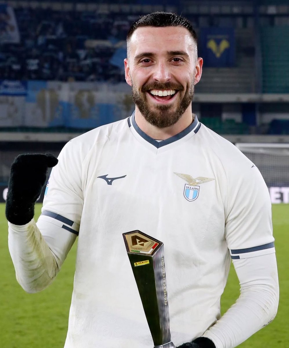 theMilanZone_'s tweet photo. 🗞️ @Gazzetta_it: “Piccola frenata nella trattativa #Gila tra #Lazio e #Milan. L’offerta rossonera non soddisfa Lotito. La distanza è minima, resta comunque la fiducia per chiudere nei prossimi giorni. Nella trattativa può finire anche Calvani, talento del 2008 della Lazio” https://t.co/hmpPOKZi3M