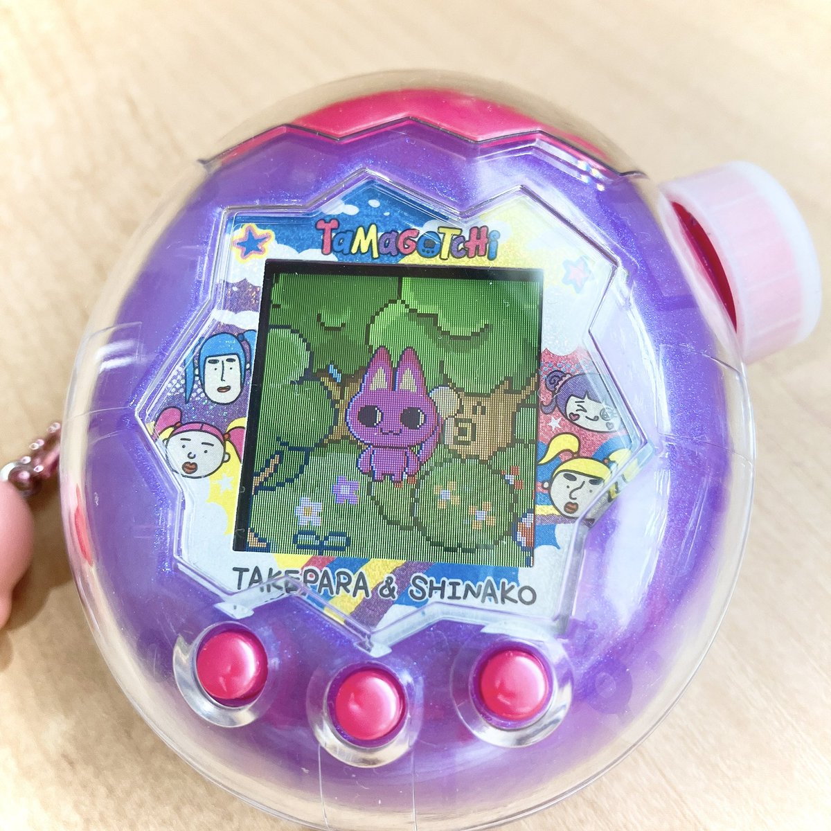 tamagotchimam's tweet photo. おはようございます☀️
七夕ですね😊🎋⭐️
たまパラは七夕イベントあるのかな？🤔✨

空パラはみゃおっちに🐱💕
空パラにいるみゃおっちなんだか馴染んでます😊🫶

今週末たまパラ新作ですね🥰
皆様フィルムなどは準備万端ですか？🥺
4種類くらい試したけどやっぱり黒影がすき🫶
たのしみですね😆 https://t.co/vvzlvItt6V