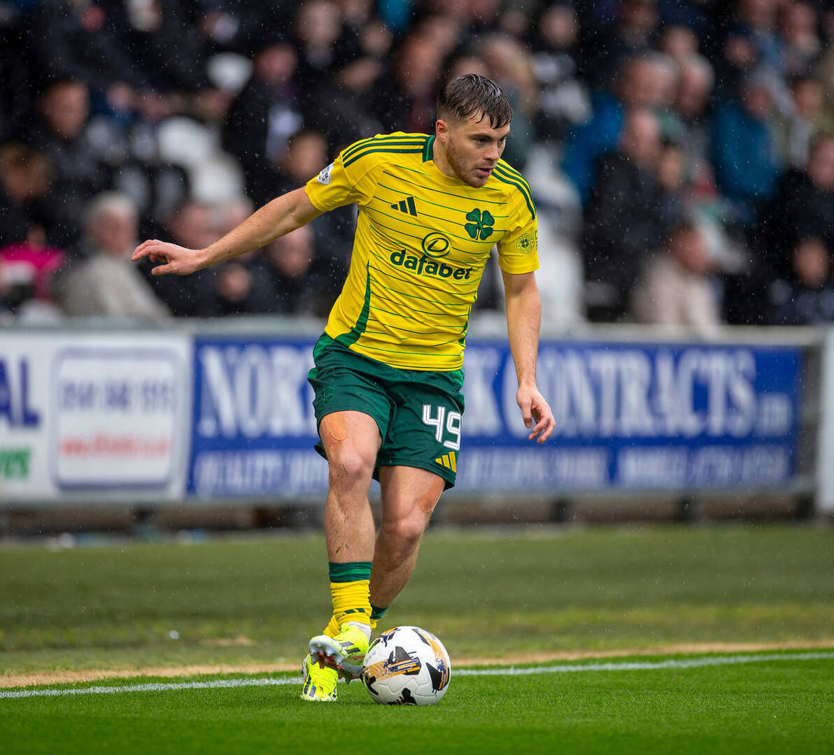 Celticnewsnow's tweet photo. Hoopy Birthday to James Forrest – 35 years old today! https://t.co/mGu3HLY1lt https://t.co/3e4PRAY5Z2