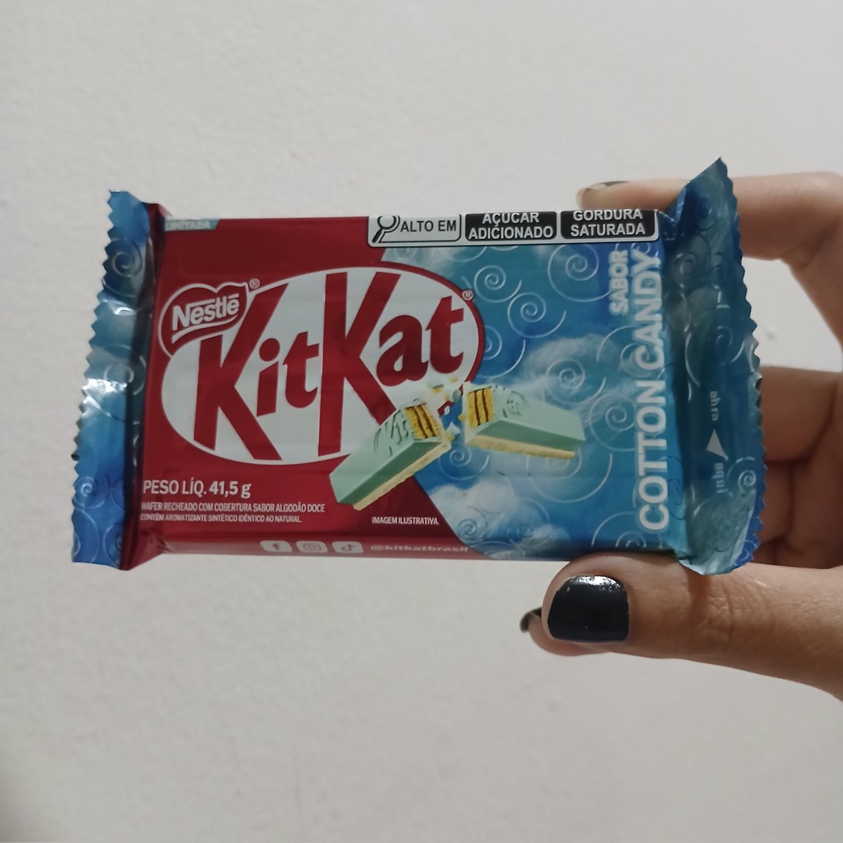 sem_mapa's tweet photo. Cotton Candy: ⭐️⭐️⭐️⭐️/5
• Muito bom, apenas gosto de chocolate banco, aroma bem artificial de algodão doce https://t.co/sD2ELKheya