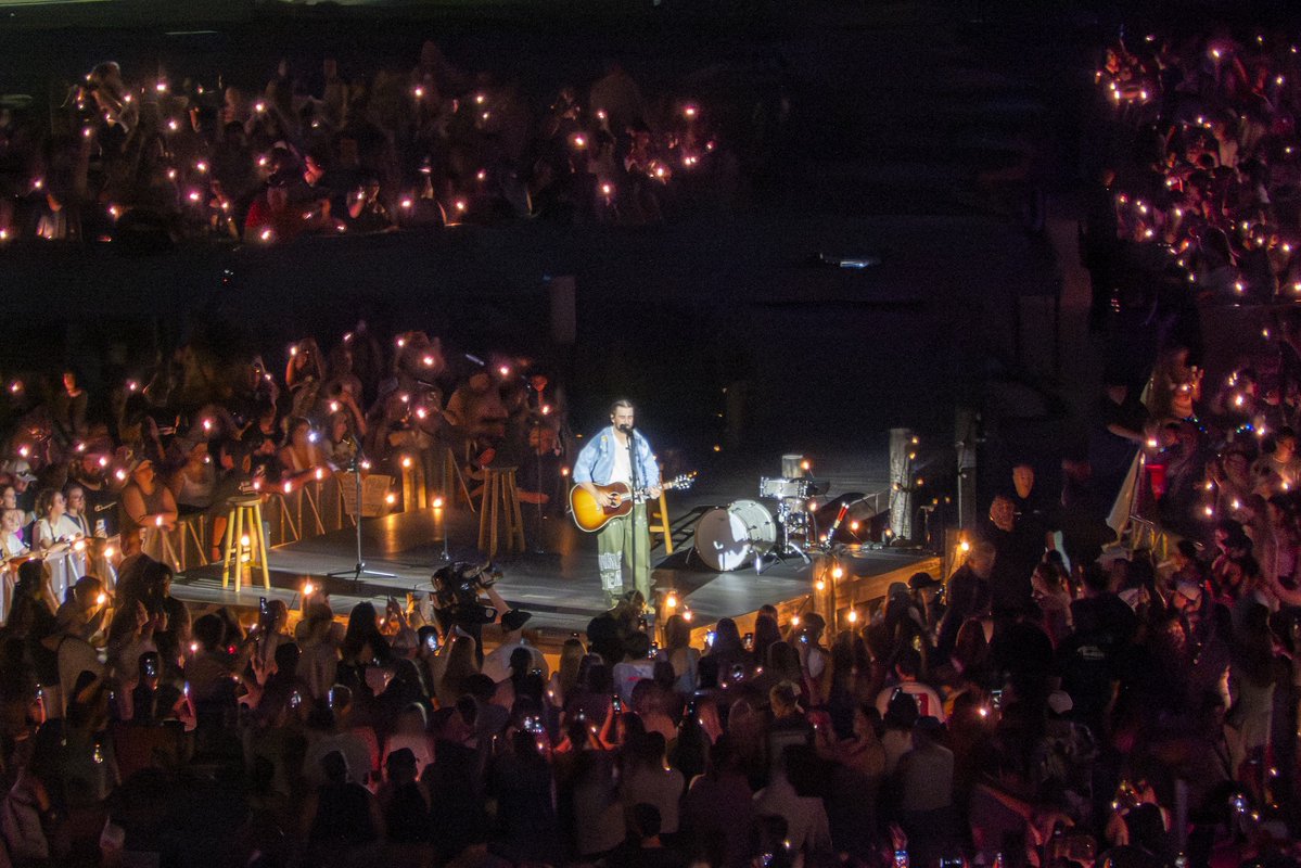 DaveDiCello's tweet photo. On Friday night I saw one of my favorite artists of all time, Noah Kahan, at PNC Park in #Pittsburgh. Definitely one of the best concerts I've ever seen, and the views from the 200-level of the stadium could not have been any more perfect. What a show. https://t.co/v1OgpG8mJ6
