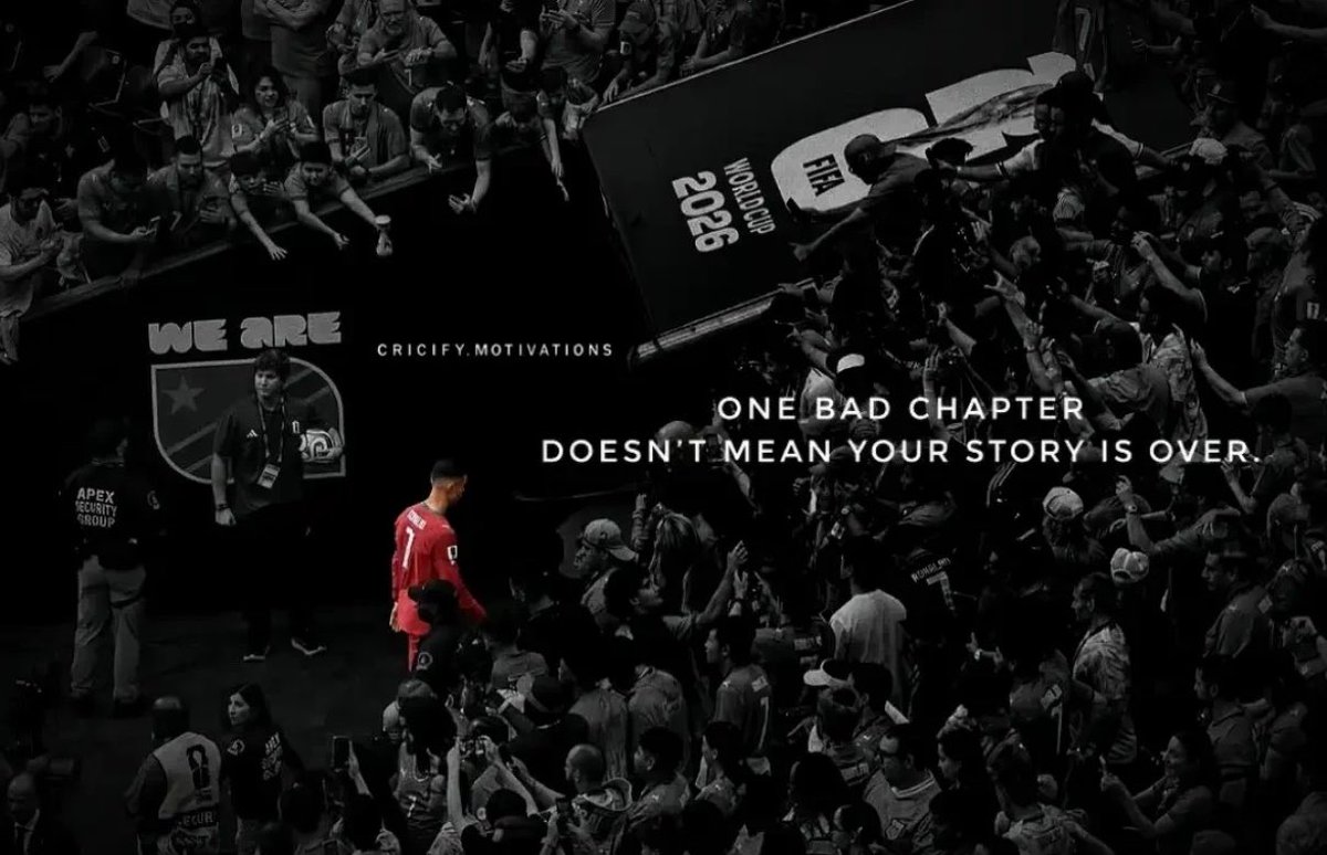 aysnraysays's tweet photo. Don't be sad because you did your best. You will always remain a legend! ✊🏻❤️‍🔥 @Cristiano https://t.co/5WeH8Udumn
