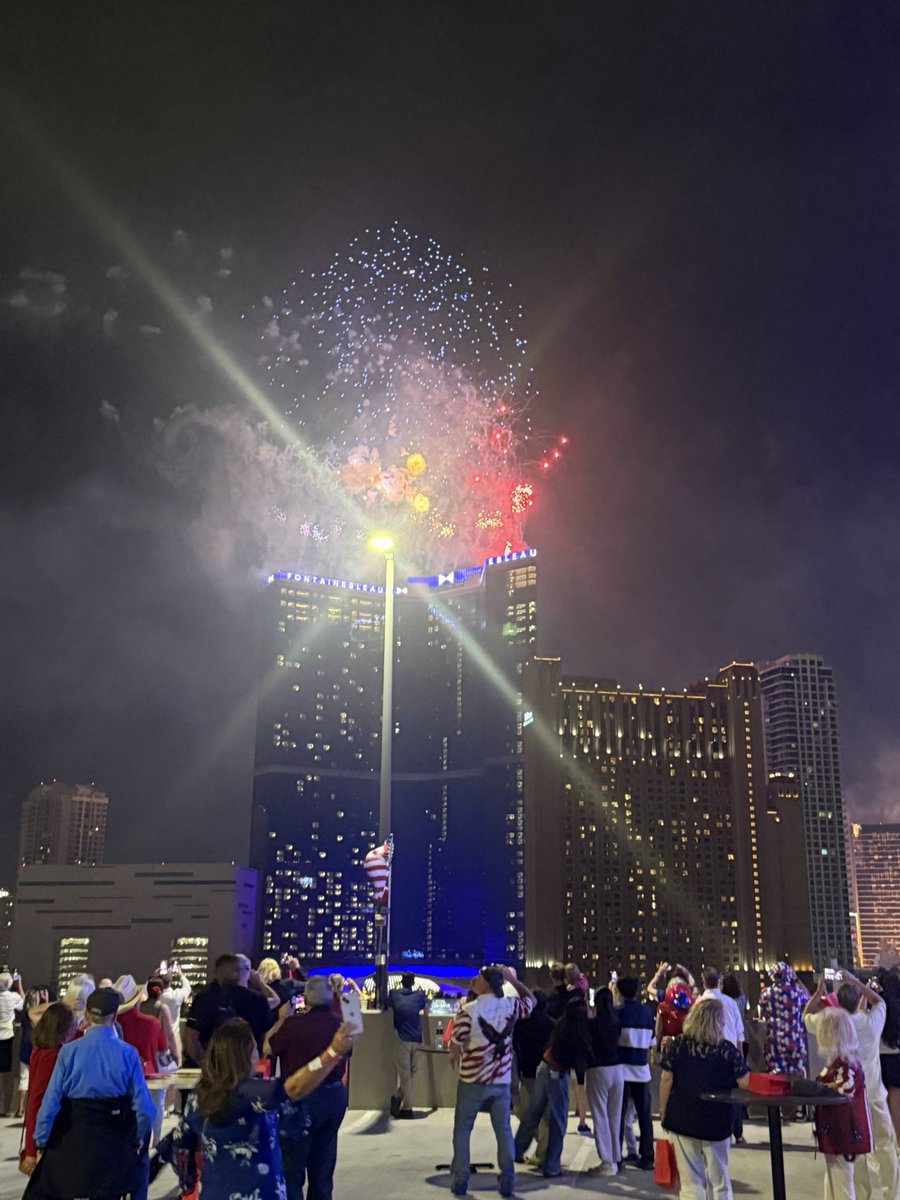 GReyesLv's tweet photo. 🔥🇺🇸 MEN’S Coalition ROOFTOP TAKEOVER Was FIRE !!!

Fireworks exploding for the 4th, brotherhood on full blast, celebrating freedom like true Americans!! @TPAction 
Liberty &amp; loyalty forever! 🎆💪 https://t.co/27Z5EVmRZo