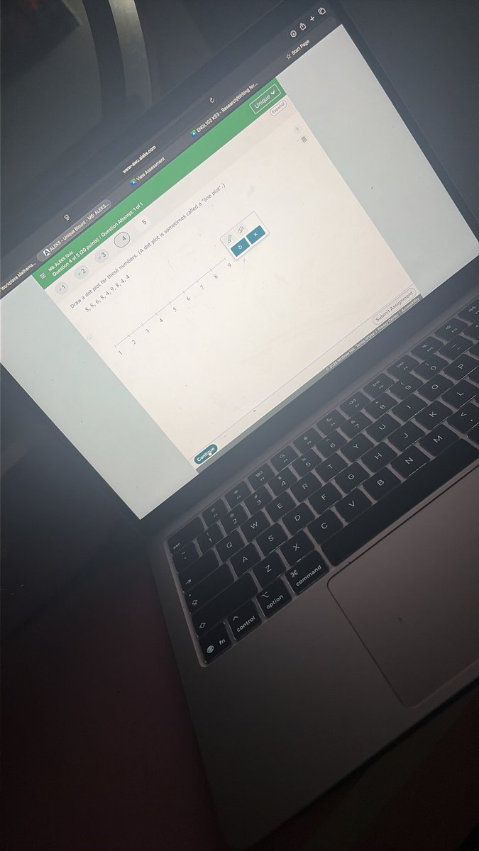 N1quaa_a's tweet photo. #workinghard https://t.co/9S1hT0IChv
