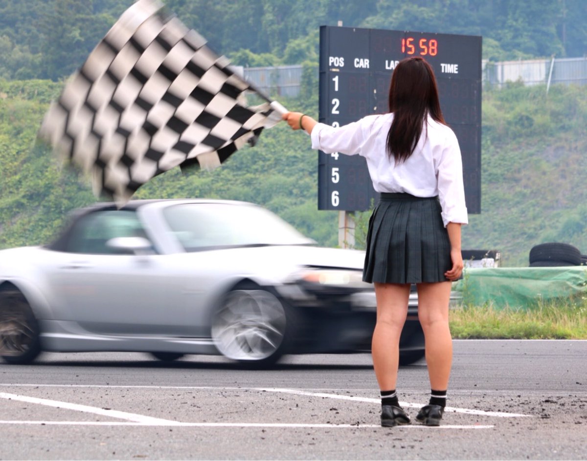honjyocircuit's tweet photo. 【助っ人アルバイトさん募集】

7月12日(日)8時からアルバイトできる方を探してます🙇🏻‍♀️

未経験の方でも大歓迎です！！！

興味のある方はリプかDMを送ってください🙇🏻‍♀️ https://t.co/N0S1p7hkwE