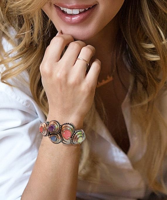 renaissancefai's tweet photo. Carolyn Pollack Relios Sterling Silver Gemstone Cuff Bracelet, Charoite/Rhodochrosite/Blue Chalcedony/Prehnite, 925, Vtg
https://t.co/h54vmh0tIN?
#bracelet #cuff #sterlingsilver #CarolynPollack #gemstones #southwest #prehnite #rhodochrosite #chalcedony #charoite #vintage #Relios https://t.co/o6Vj8avbtv