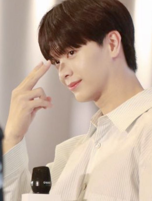 yook_sj5295's tweet photo. #μ‘μ±μ¬ #YOOKSUNGJAE π¦
#YOOK #BTOB @OFFICIALBTOB
@BTOB_6SJ @YookSJ_official https://t.co/ttqLz3Jh6s