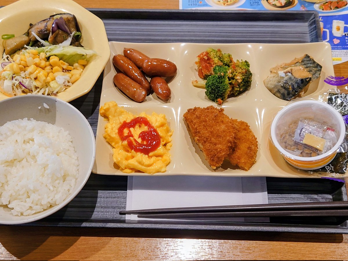 Mirufi901's tweet photo. #じゅくちょーはなぜ飯テロをやめないのか ココスの朝食バイキング( ˙꒳˙ ) https://t.co/w2atUvXEEg