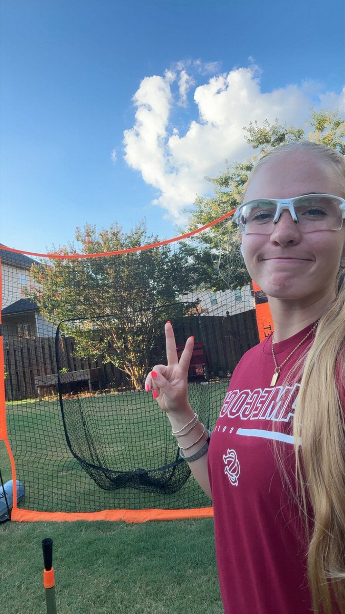 AddisonW2029's tweet photo. Break was fun, but now back to the grind!💪🏻💪🏻💪🏻 @KatieRepole @_coachrachel @grayskye26 @kianarae20 @coach_kgreen @CoachCButler @Coach_A_Mo @PACKUPSTATE @UGACoachTony @TopPreps @PrepSoftball @CoachPetikS @AshleyWadeUNCW @ashleychastain @Mads_Arm2Strong @VTechSBcoach @chelsw20 https://t.co/mYJBPz4vie