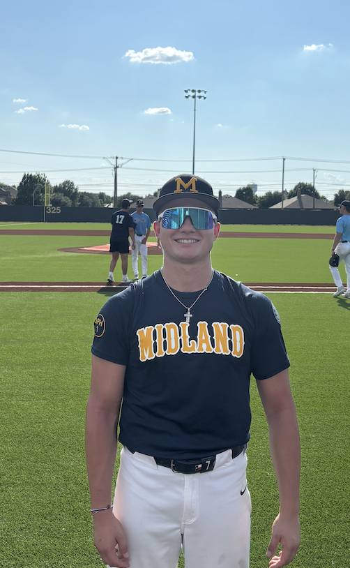 FiveToolCollege's tweet photo. F: @recruitmidland Carolina 7, Arlington A’s 0
PoG: @HNelson2025  2-3, 2 RBI https://t.co/HrhhHIk2Ka