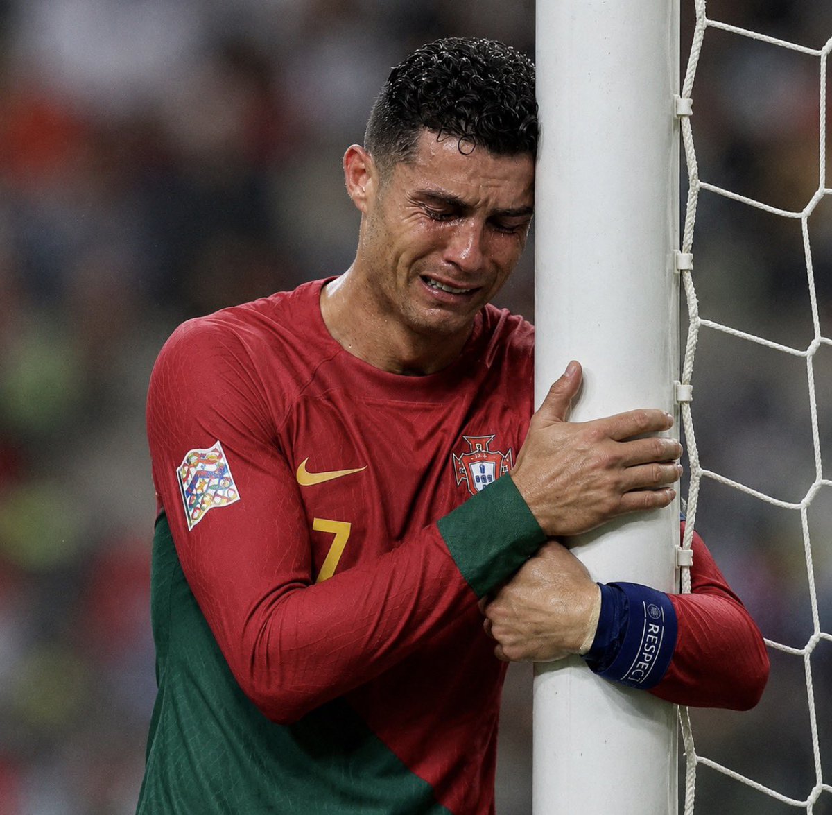 ahlawynakhbawy's tweet photo. وعد الاسطوره العالميه وافضل لاعب بالعالم ميسي انه في حال تحقيق كاس العالم سوف يوجه دعوه للبكايه لكي يصور مع الكاس  كبير يا ميسي  #البرتغال_إسبانيا https://t.co/FKCGAzUnOj