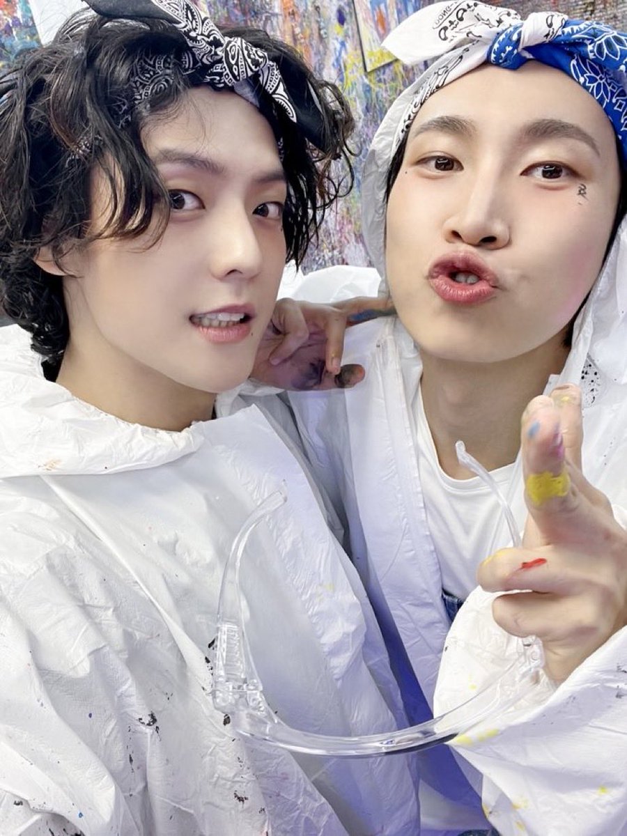 hutajoha's tweet photo. 💓 개인적으로 민혁이랑 은광이는 구공탄 때 비주얼 레전드였어! 너무 예뻤단 말이지😍
민혁이 이번 헤어스타일이 궁금해지는 것만큼 설레는 앞으로의 8일 뒤💓
#기대기대 #TEMPERATURE #HUTA #이민혁 #허타 https://t.co/bTCrBkiRNT