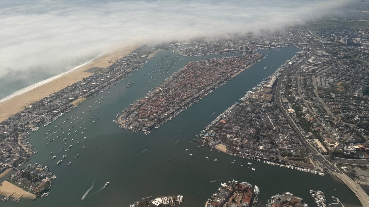 AdamNMayer's tweet photo. Newport Beach is one of the last places in California that still feels sane, safe, and high-trust.

That makes it a target.

Protect it like civilization depends on it. https://t.co/GUnxva7Svi