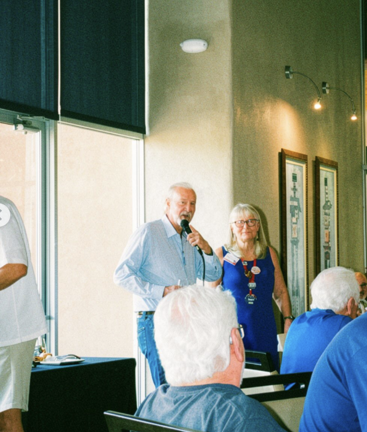 SpargoRickAZ's tweet photo. Wonderful time speaking at the Fountain Hills Democratic Club in Arizona at their happy hour on common sense &amp; moderation. Vote Rick Spargo for AZ House 3 this election! https://t.co/LHMasnfdpd